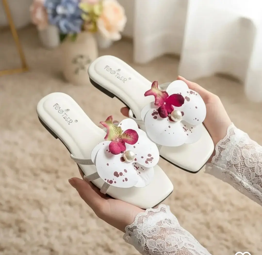 Women's Santhetic Leather Fancy Flat Shoe's